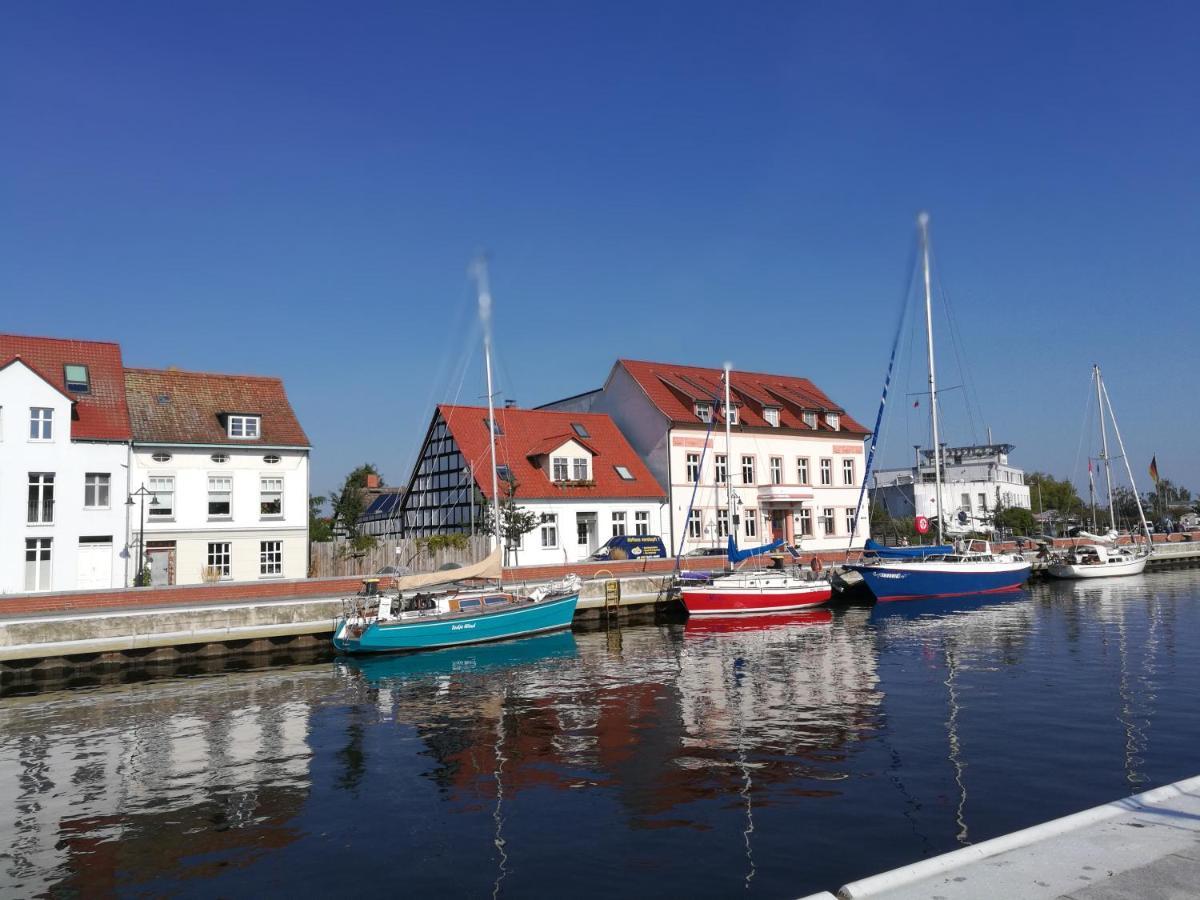 Ueckermünde Fewo "Hafenblick" מראה חיצוני תמונה