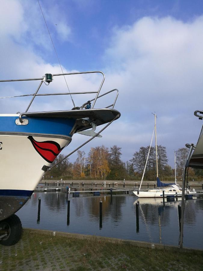 Ueckermünde Fewo "Hafenblick" מראה חיצוני תמונה