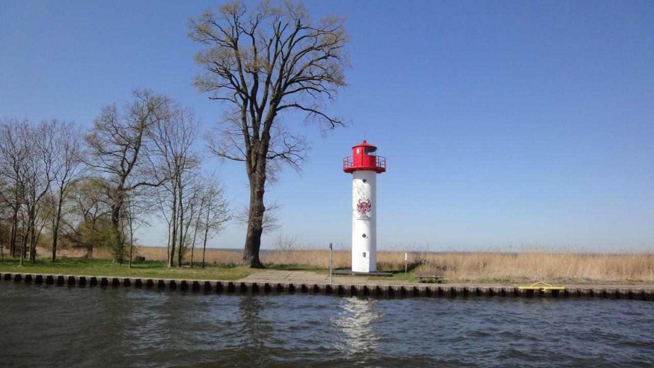 Ueckermünde Fewo "Hafenblick" מראה חיצוני תמונה