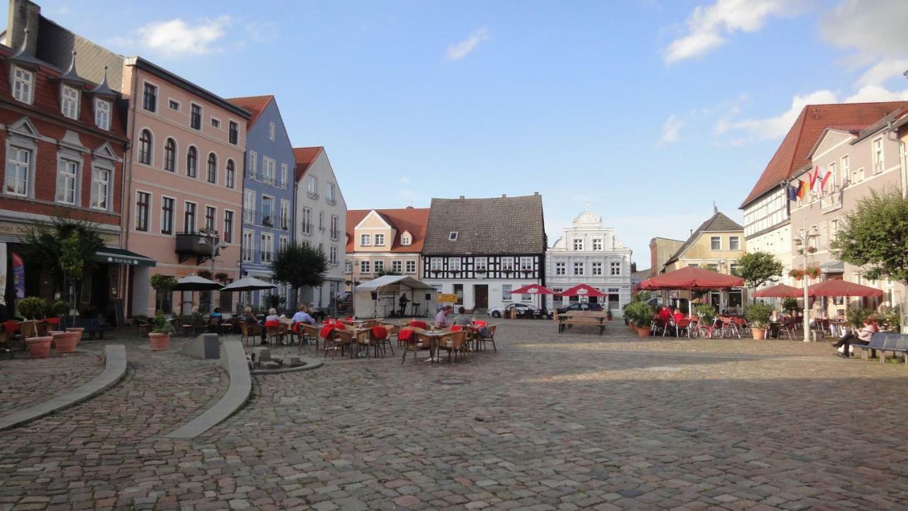 דירות Ueckermünde Fewo "Hafenblick" מראה חיצוני תמונה