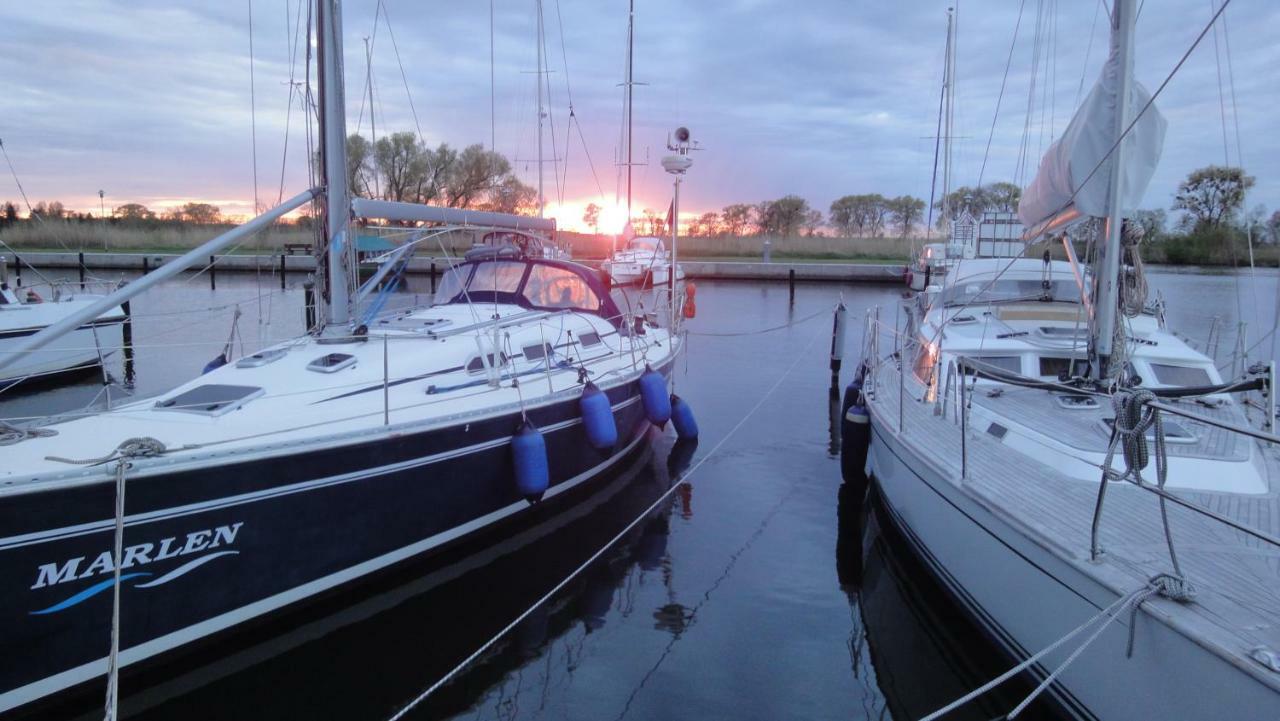Ueckermünde Fewo "Hafenblick" מראה חיצוני תמונה